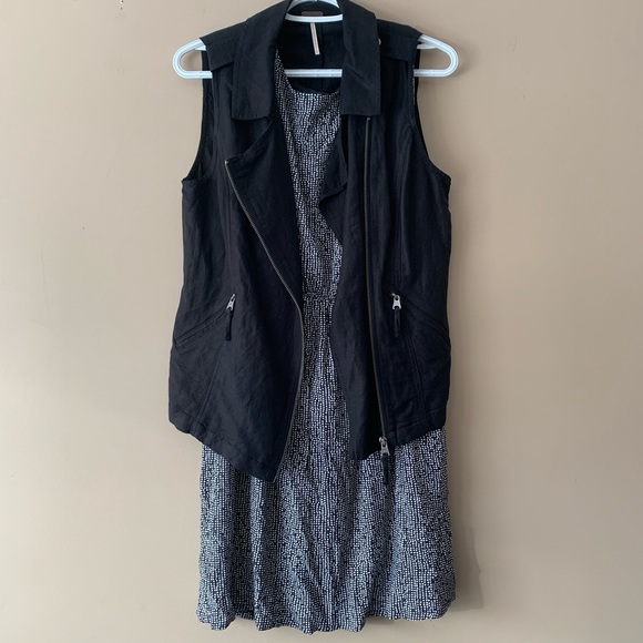 Temperance Light Black Vest - Small - Picture 5 of 8